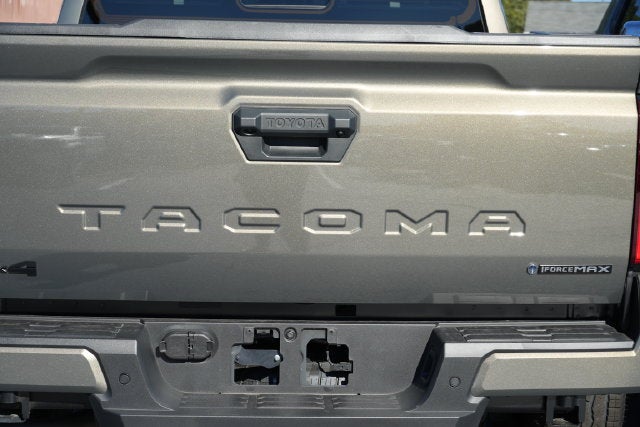 2026 Toyota Tacoma Hybrid TRD Off Road