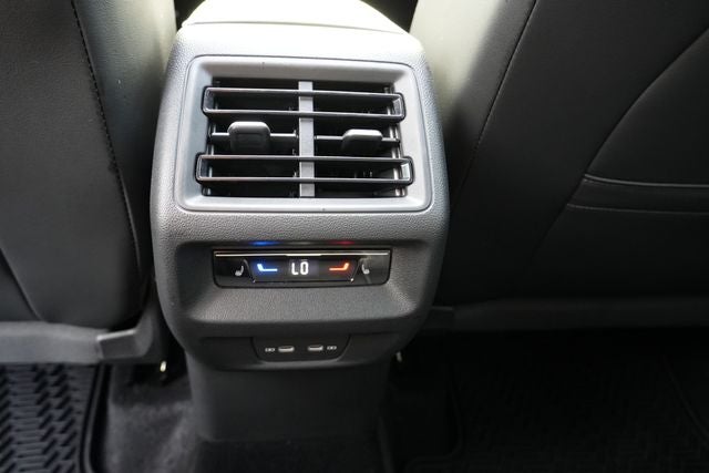 2025 Volkswagen Tiguan 2.0T SEL R-Line