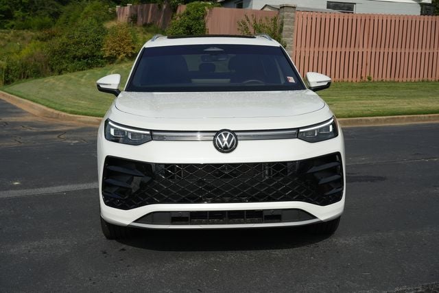 2025 Volkswagen Tiguan 2.0T SEL R-Line