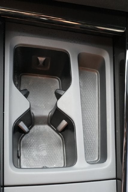 2025 Volkswagen Tiguan 2.0T SEL R-Line