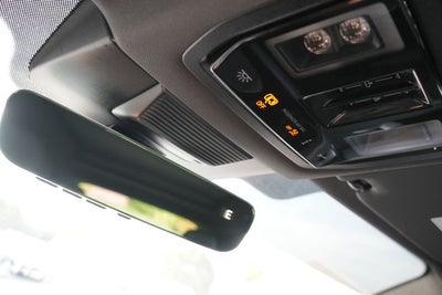 2025 Volkswagen Tiguan 2.0T SEL R-Line