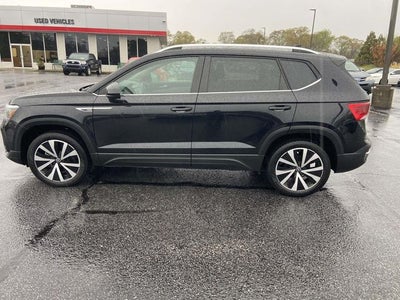 2024 Volkswagen Taos 1.5T SE