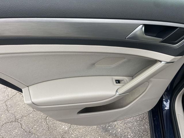 2017 Volkswagen Golf TSI S 4-Door