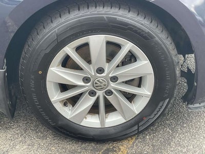 2017 Volkswagen Golf TSI S 4-Door