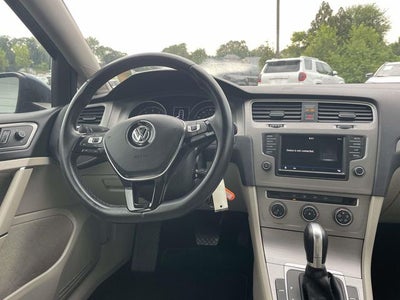 2017 Volkswagen Golf TSI S 4-Door