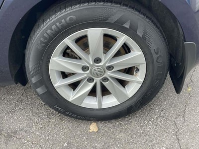 2017 Volkswagen Golf TSI S 4-Door
