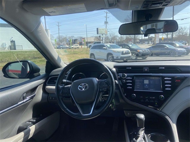 2019 Toyota Camry SE