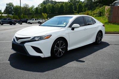 2018 Toyota Camry SE