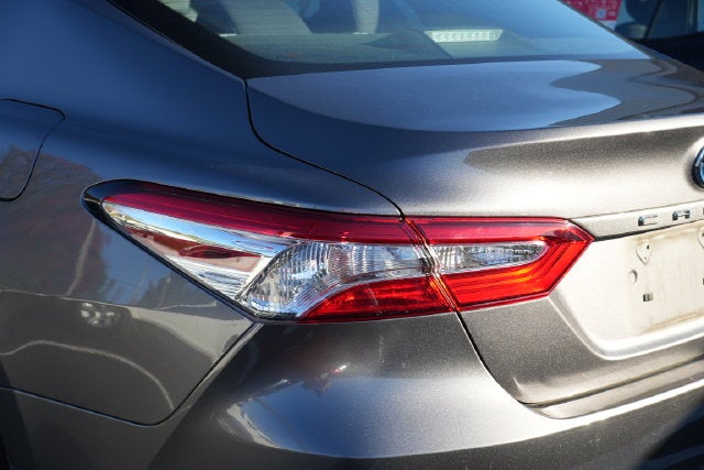 2018 Toyota Camry Hybrid LE