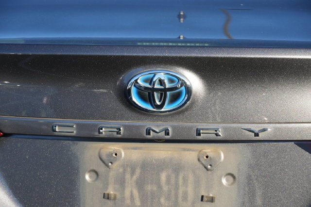 2018 Toyota Camry Hybrid LE