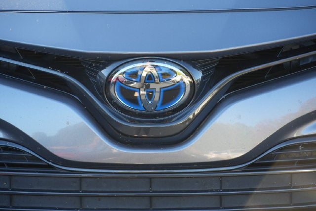 2018 Toyota Camry Hybrid LE
