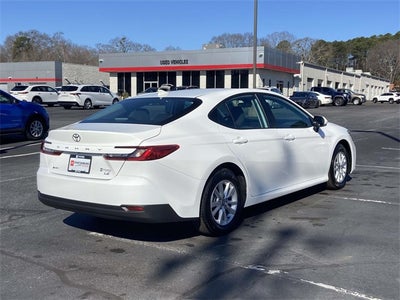 2025 Toyota Camry LE