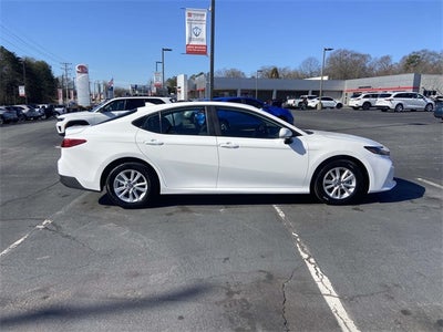 2025 Toyota Camry LE