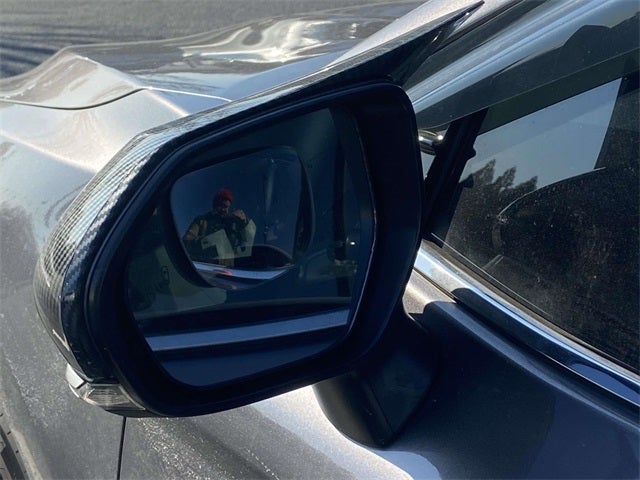 2022 Toyota Camry Hybrid XLE