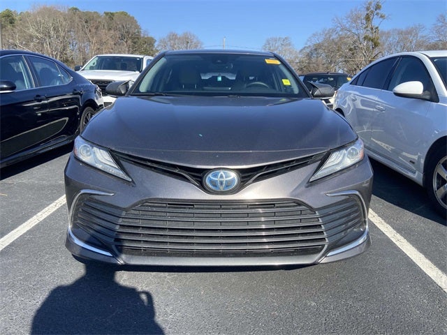 2022 Toyota Camry Hybrid XLE