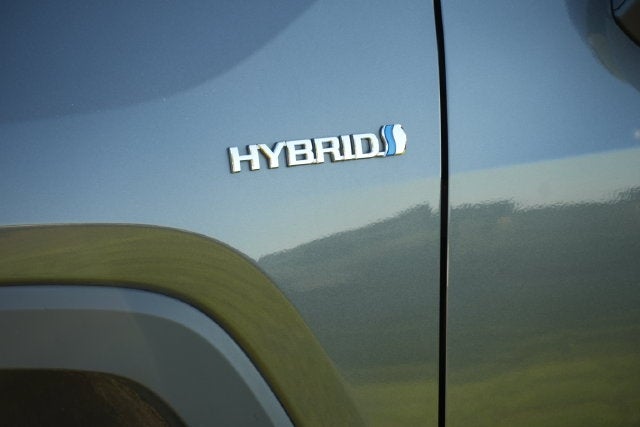 2021 Toyota RAV4 Hybrid XLE Premium