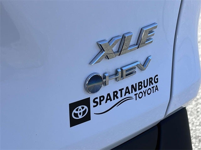 2025 Toyota RAV4 Hybrid XLE