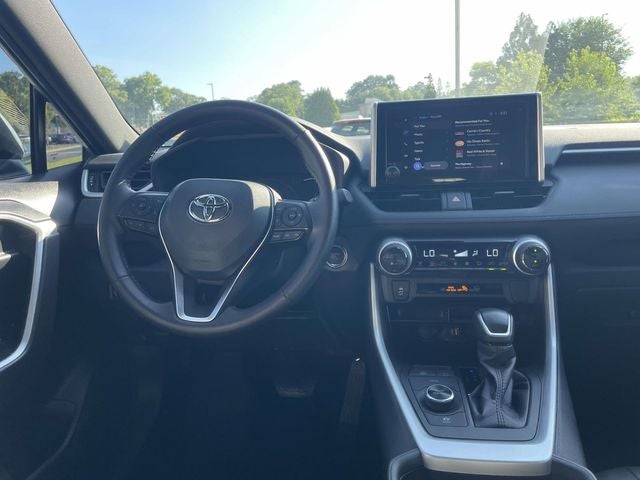 2024 Toyota RAV4 Hybrid SE