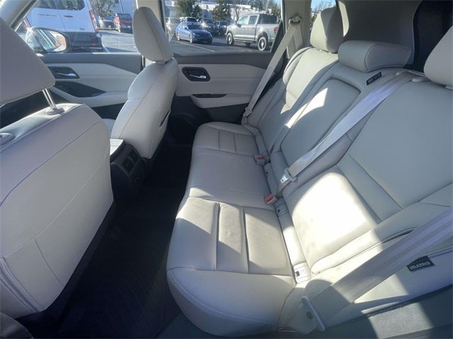 2025 Nissan Rogue SL