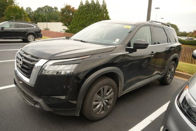 2025 Nissan Pathfinder SV