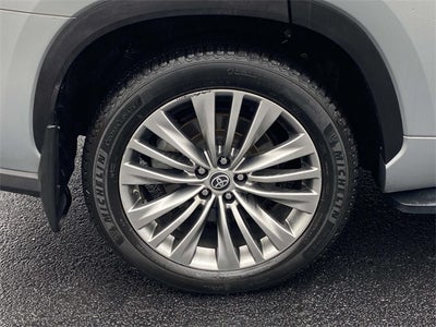 2020 Toyota Highlander Hybrid Platinum