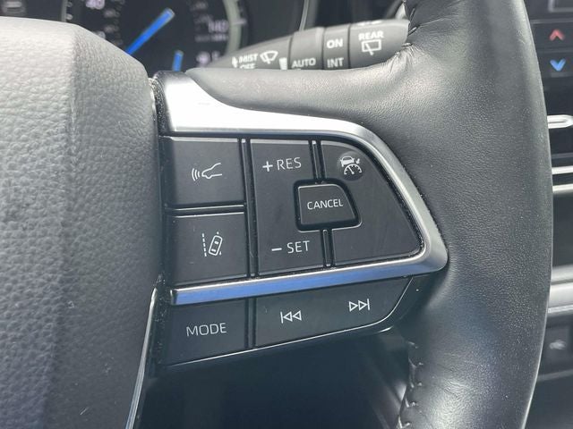2021 Toyota Highlander Hybrid Platinum