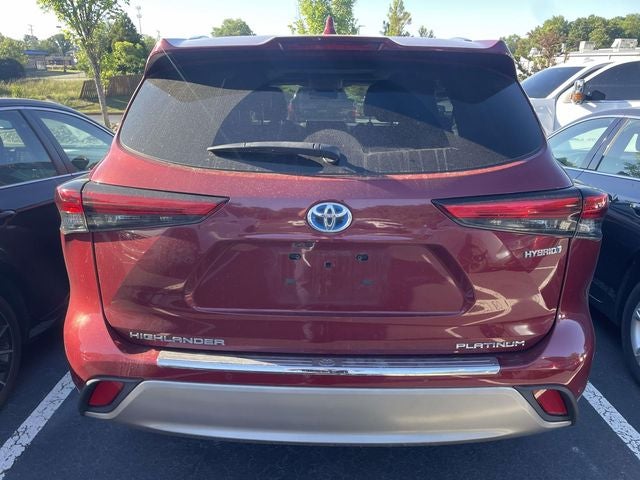 2021 Toyota Highlander Hybrid Platinum