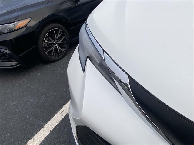 2023 Toyota Sienna XLE 8 Passenger