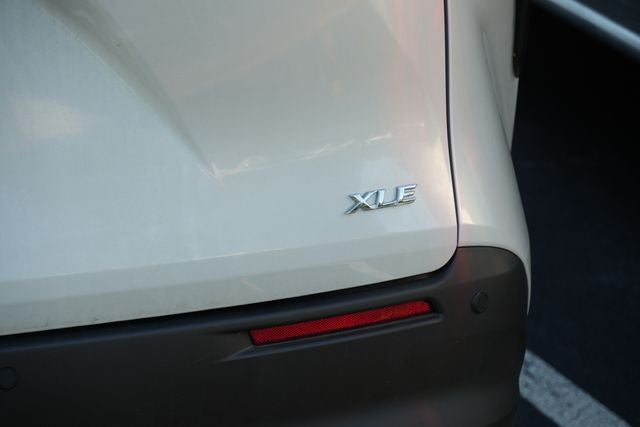 2025 Toyota Sienna XLE 8 Passenger
