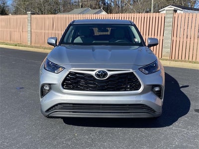 2024 Toyota Highlander LE