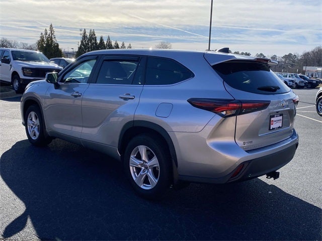 2024 Toyota Highlander LE
