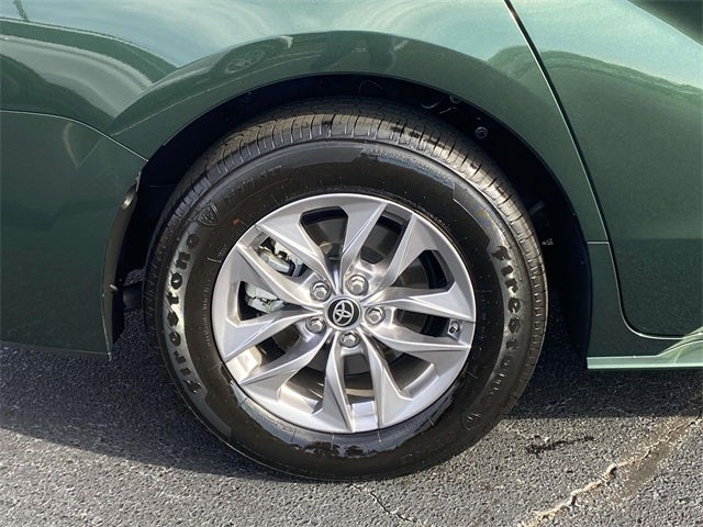 2025 Toyota Sienna LE 8 Passenger