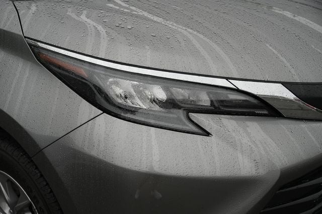 2026 Toyota Sienna LE 8 Passenger