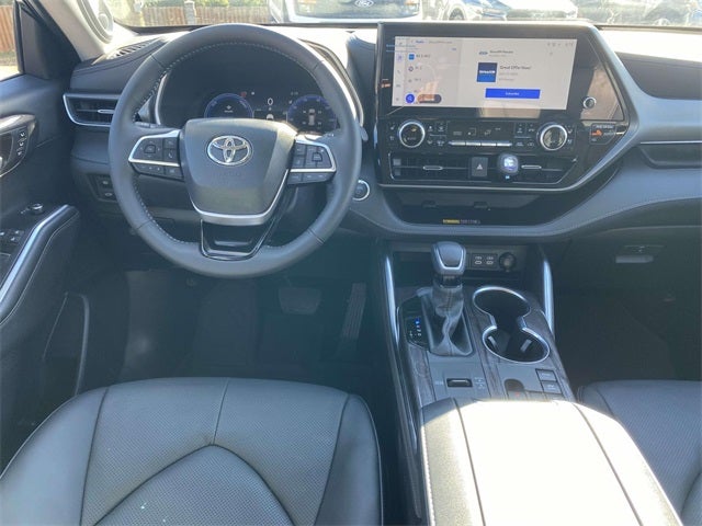 2025 Toyota Highlander Hybrid Limited