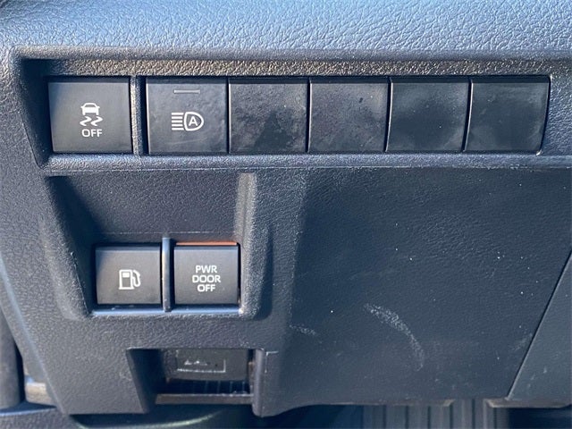 2021 Toyota Sienna XSE 7 Passenger