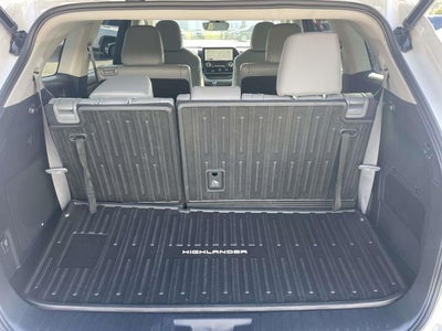 2023 Toyota Highlander Hybrid Limited