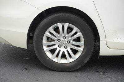 2015 Toyota Sienna XLE 8 Passenger