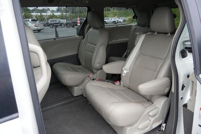 2015 Toyota Sienna XLE 8 Passenger