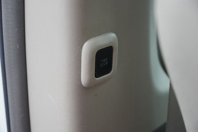 2015 Toyota Sienna XLE 8 Passenger