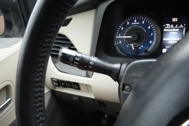 2015 Toyota Sienna XLE 8 Passenger