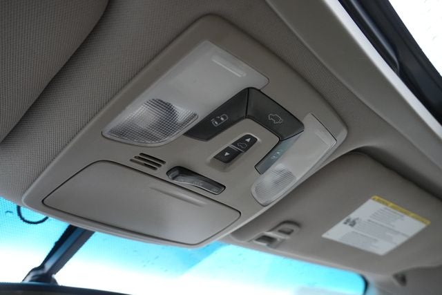 2015 Toyota Sienna XLE 8 Passenger