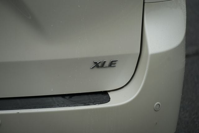 2015 Toyota Sienna XLE 8 Passenger