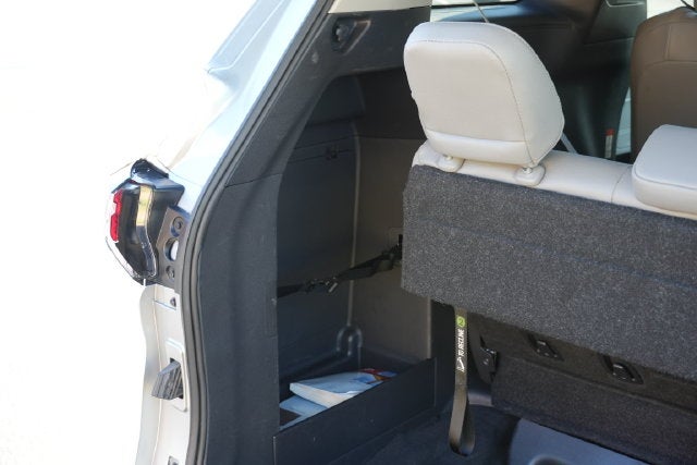 2025 Toyota Sienna XLE 8 Passenger