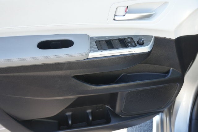 2025 Toyota Sienna XLE 8 Passenger