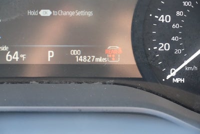 2025 Toyota Sienna XLE 8 Passenger