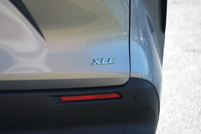 2025 Toyota Sienna XLE 8 Passenger