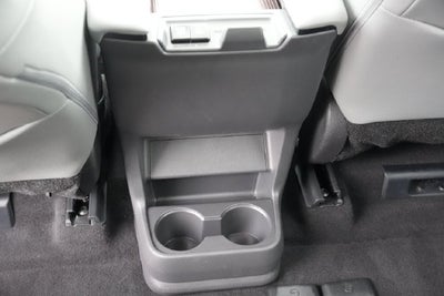 2024 Toyota Sienna XLE 8 Passenger