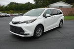 2024 Toyota Sienna XLE 8 Passenger