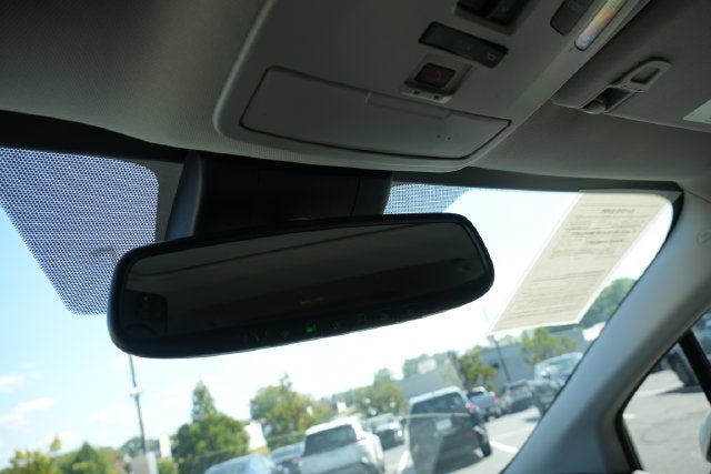2025 Toyota Sienna XLE 8 Passenger