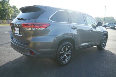 2017 Toyota Highlander LE